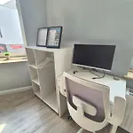 Moderne Citywohnung 55m2 Mit Parkplatz شقة *