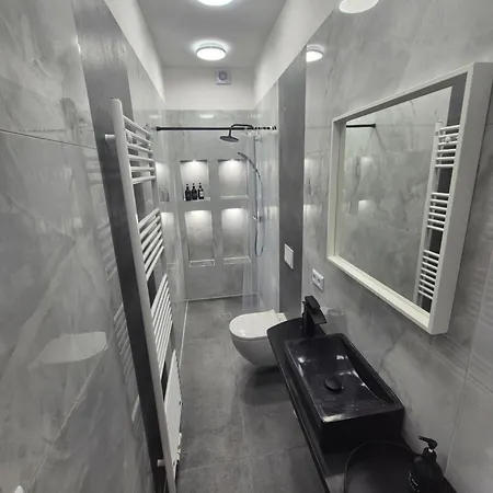 Moderne Citywohnung 55m2 Mit Parkplatz Apartman *